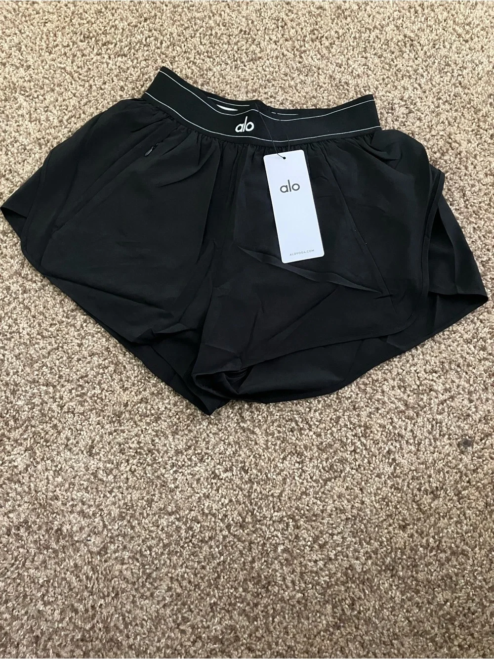 ALO Yoga Women's Match Point Tennis shorts NEW